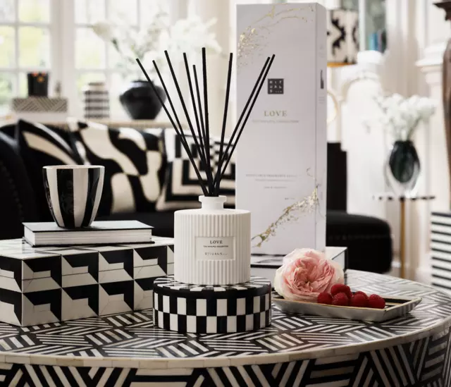 1118127-rituals-sc240120-soulful-2025-love-fragrance-sticks