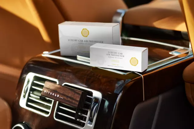 1119717-rituals-car-freshener-refill-white-royal-tea
