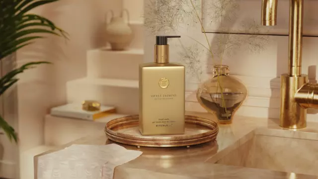 1118650-sw25001-sweet-jasmine-hand-wash-300ml