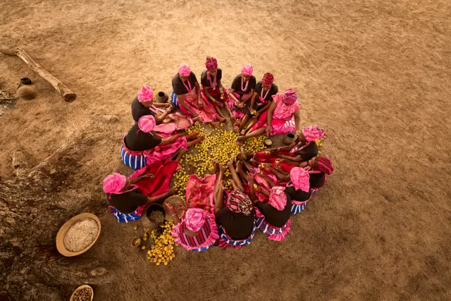 rituals-wl26017-uukumwe-keyvisual-community-PNG