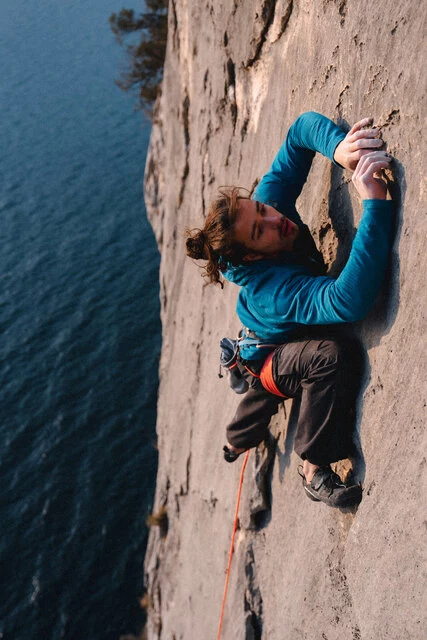 scarpa-blackbird-action-3