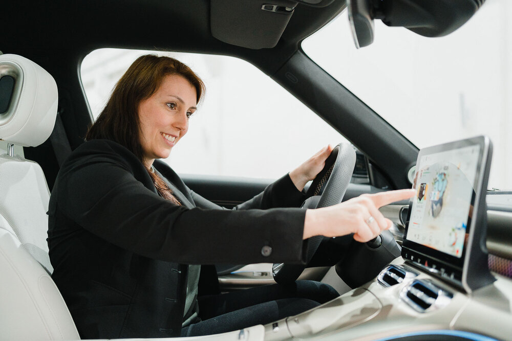 Sarah Lamboj, CEO of smart Austria, experiencing the new smart #1.