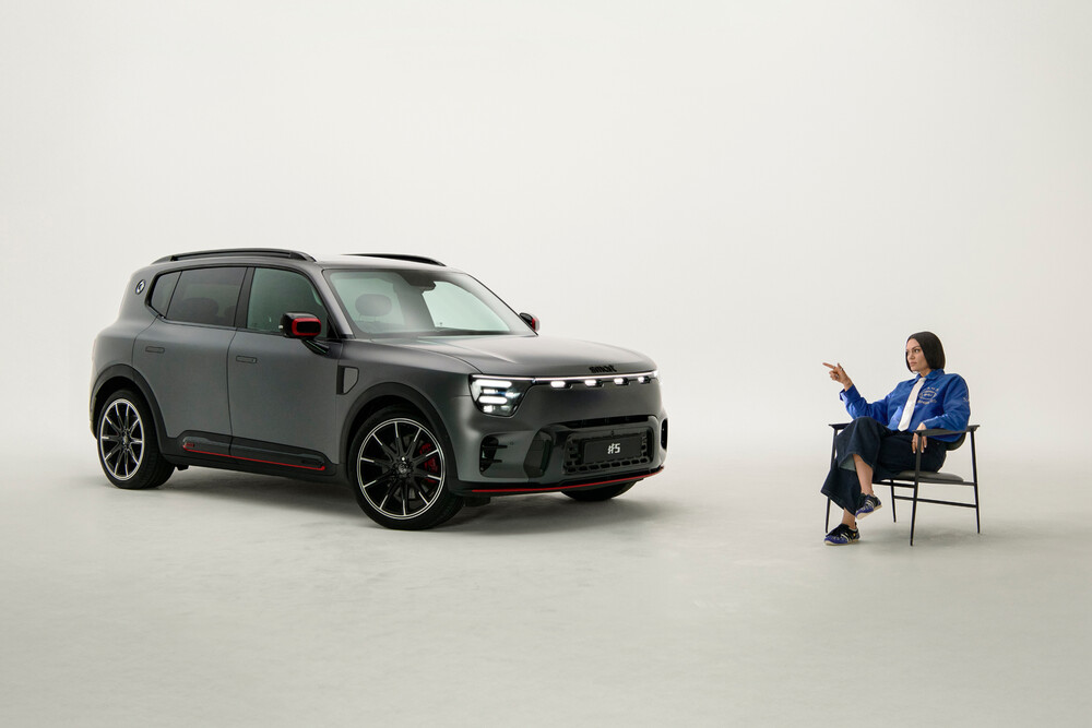 smart_Jessie J_Change of Perspectives_3x2_4.jpg