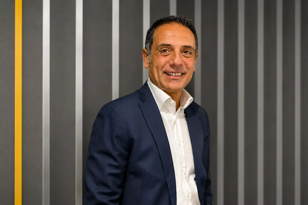 Massimiliano Carli_CEO smart Italy.png