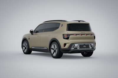 04-smart-hashtag5-premium-pure-car-studio-srgb-3x2