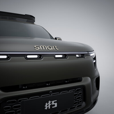 16-smart-hashtag5-edition-pure-car-studio-srgb-1x1