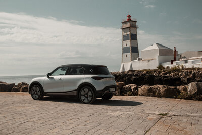 eu-premium-cybersilver-eclipseblack-side-left-lisbon