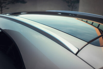 hx11-premium-solar-silver-metallic-still-8k-landscape-market-entry-advanced-design-car-detail-panoramic-roof--0021