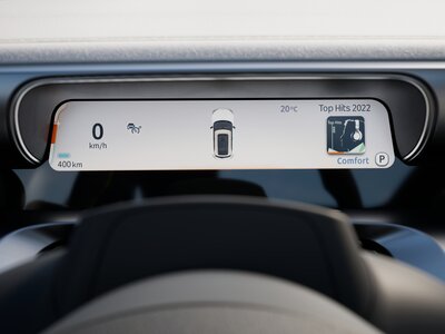 eu-pro-lightning-metablack-lumenyellow-int-002-uiux-display-cluster-small-urban