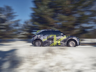 smart1-winter-ext-side-close