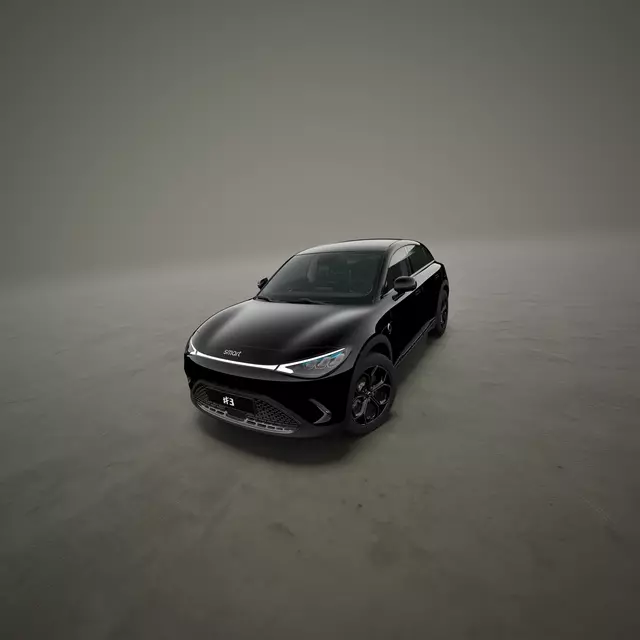 Pro+ Black Collection_Hashtag3_Exterior_01