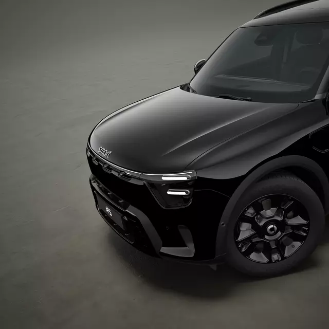 Pro+ Black Collection_Hashtag5_Exterior_04