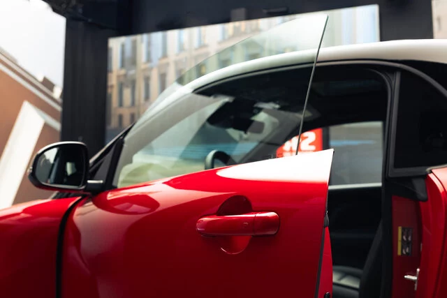 smart_hashtag2_premium_laser red_cmyk_7