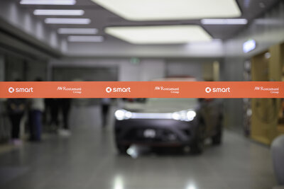 theuaelaunchofthesmart1and3-4