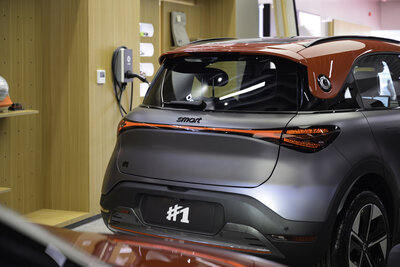 theuaelaunchofthesmart1and3-6