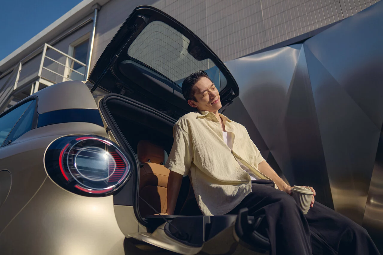 Spilt Tailgate of smart #2.jpg