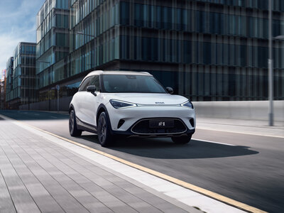 smart1-beautyshots-driving-02