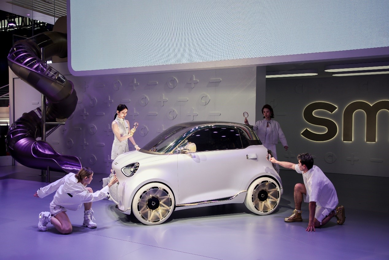 smart精灵2号概念车亮相.jpg