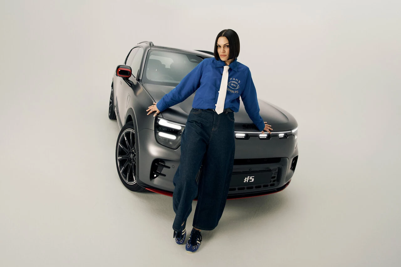 Die neue Markenkampagne von smart „Change of Perspectives“ fordert das Publikum dazu auf, offen zu sein