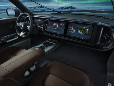 13-smartconcept5-interstellar-blue-still-keyvisual-interior (2).jpg