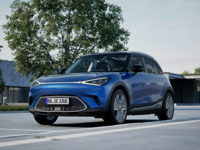 hx11-eu-pulse-darkmatter-quantumblue-eclipseblack-ext-001-3-4-front-urban (2).png