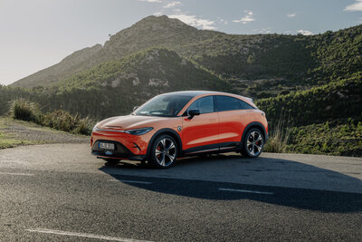 smart-hashtag3-brabus-photon-orange-exterior-mallorca9 (1).jpg