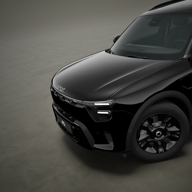 Pro+ Black Collection_Hashtag5_Exterior_04.png