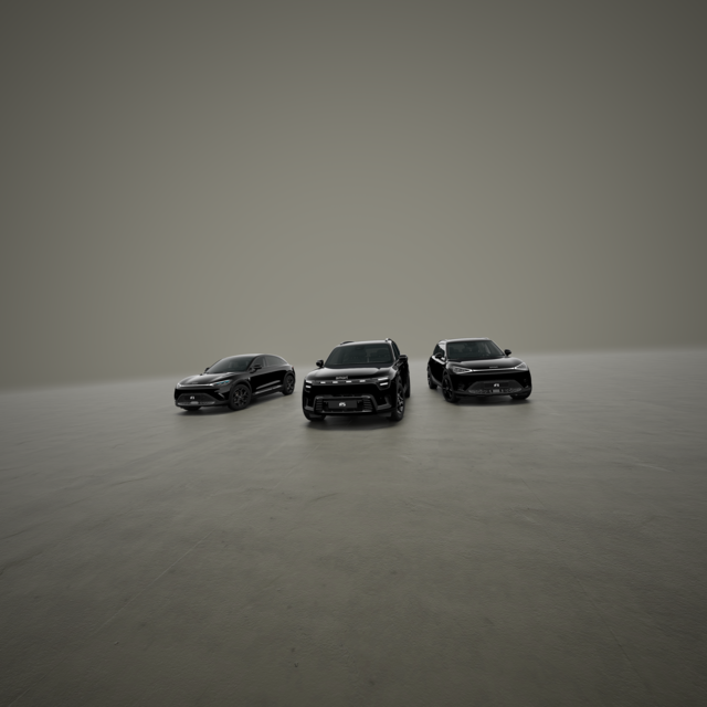 691379-COLORSTUDIO_Pro+ Black Collection Family_01-194903-original-1785257016.png