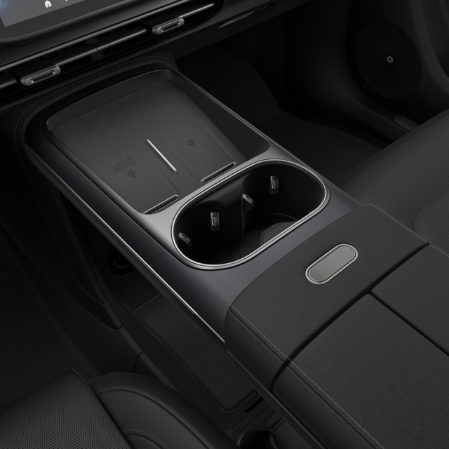 691395-Pro+ Black Collection_Hashtag5_Interior_01-345dd9-original-1785257075.png