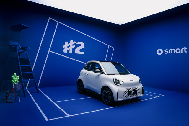 smart_hashtag2_premium_digital white metallic_gold_7.jpg