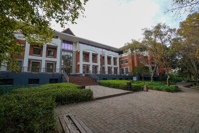 Exterior view of Woodlands Office Park GRT.small.jpg