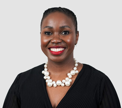 Bathobile Chime, Divisional Director, Client Solutions, Cushman & Wakefield BROLL.jpg