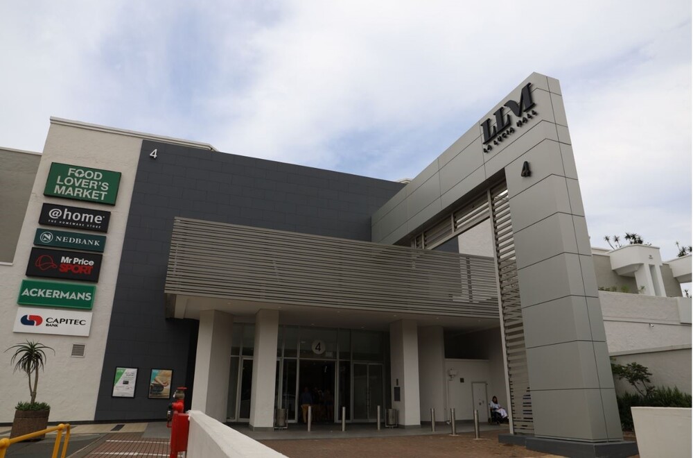 External of La Lucia Mall .jpg