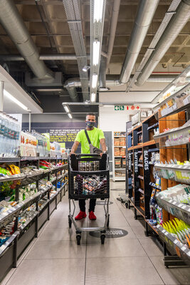 OneCart - Shopper 2.jpg