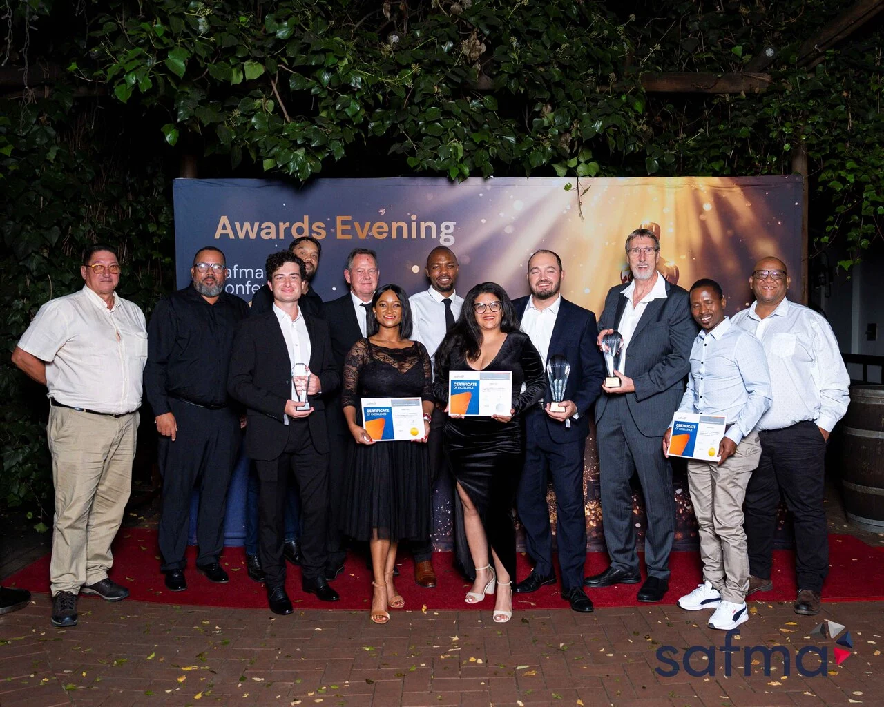 25227_Growthpoint’s Facilities Management team with SAFMA President Batabile Sibaca at the SAFMA Awards.jpg