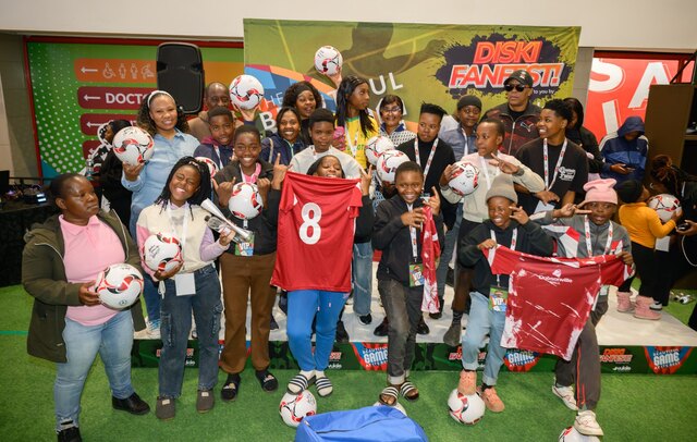 Diski FanFest - Uniforms.jpg