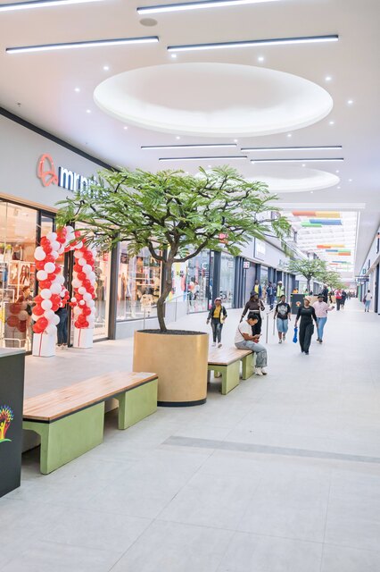Rondebult Shopping Centre - Interior View.jpg