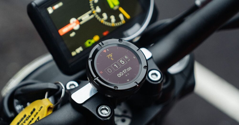 Neu: Beeline Moto II Anniversary Edition Das clevere Mini-Navi in edelster Form