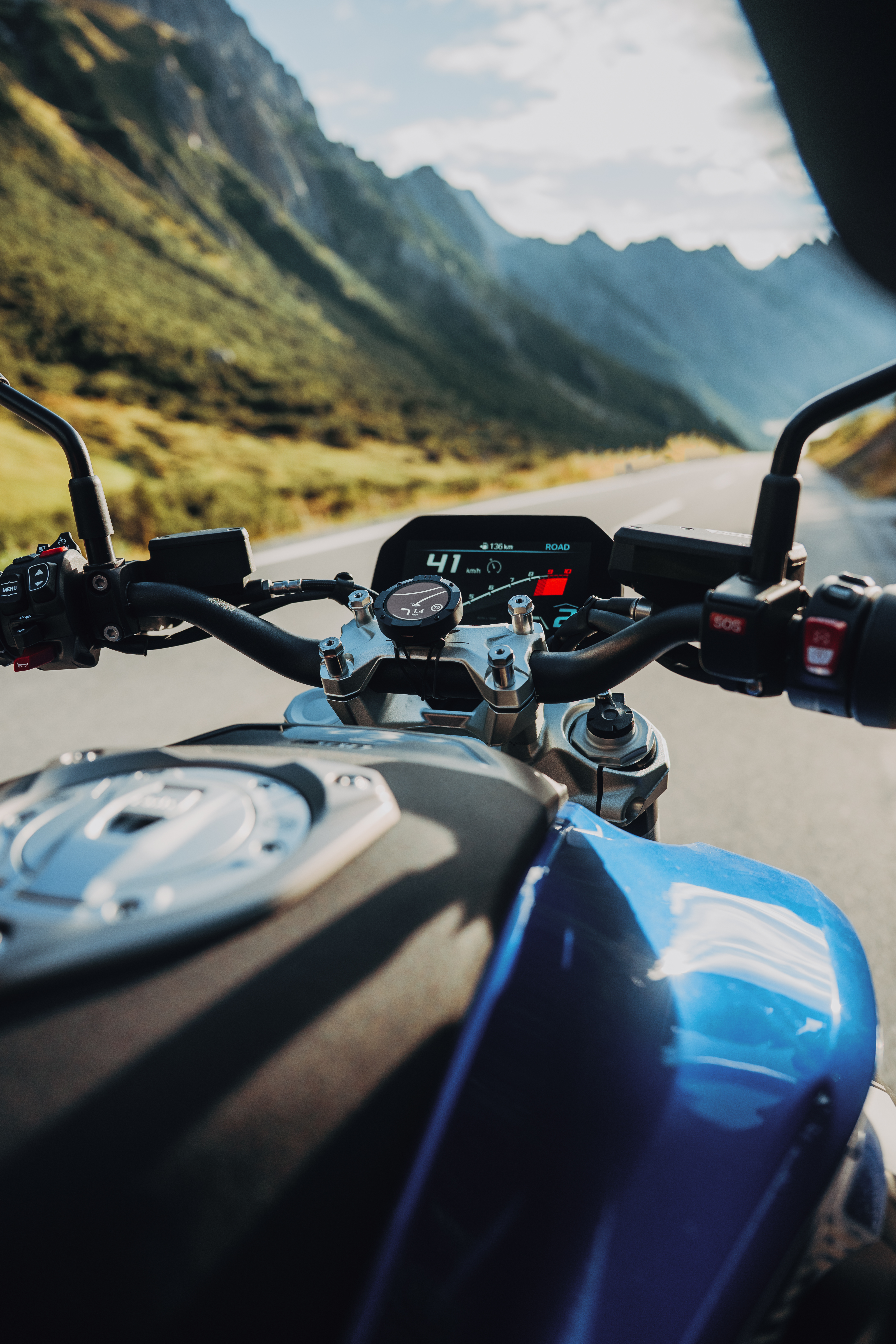 Beeline-Moto-II-2763_v2.png
