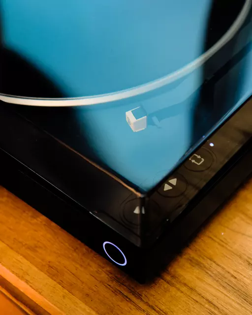 KEF CODA VICTROLA_2