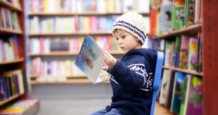 The simple idea that lets grandparents read bedtime stories to grandchildren - even when they're ...