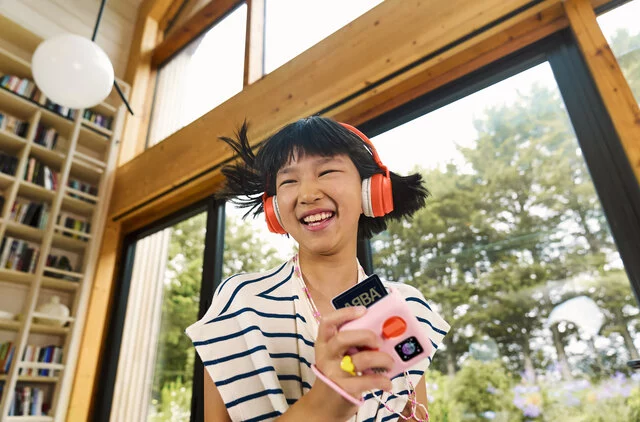 ABBA Yoto Mini - Lifestyle
