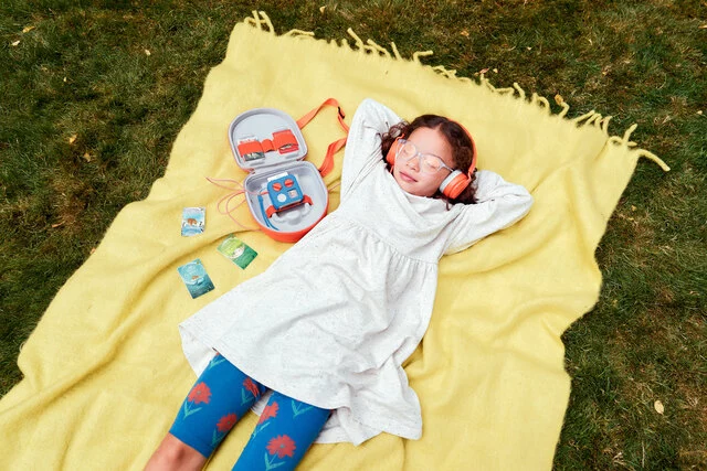 PR lifestyle image Travel Picnic Rug- UK