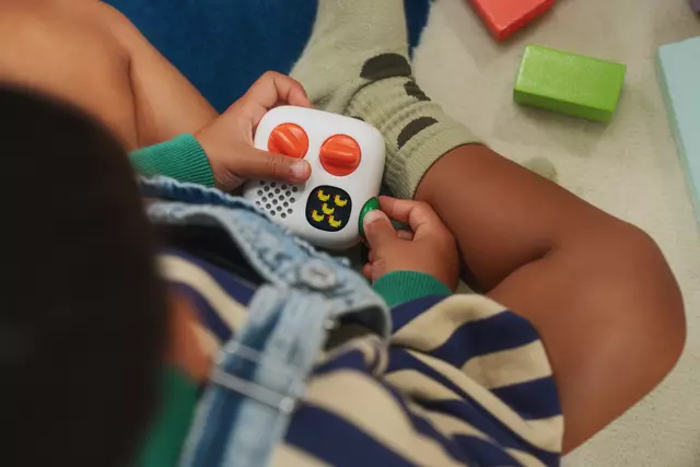 Yoto Mini 4 - No Card, Nursery Rhymes