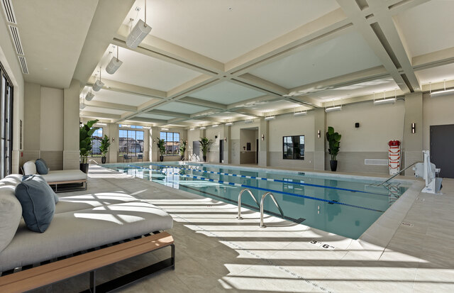mi-dw-kr-amenitycenter-nov2025-pool2.jpg