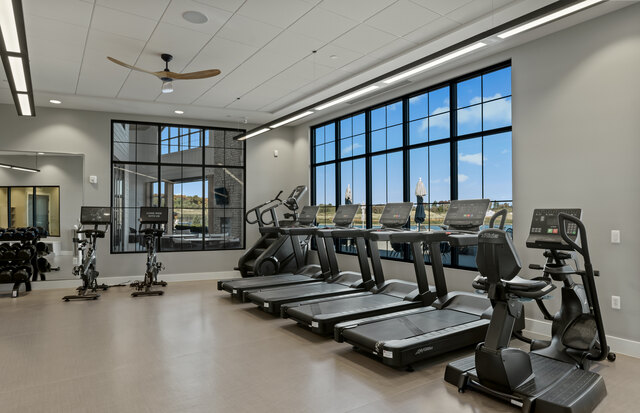 mi-dw-kr-amenitycenter-nov2025-fitnesscenter2.jpg