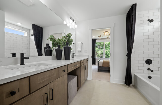 mi-pu-wc-woodsidemodel-lot00100-elevhr2f-jackandjill1.jpg