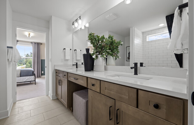 mi-pu-wc-woodsidemodel-lot00100-elevhr2f-jackandjill2.jpg