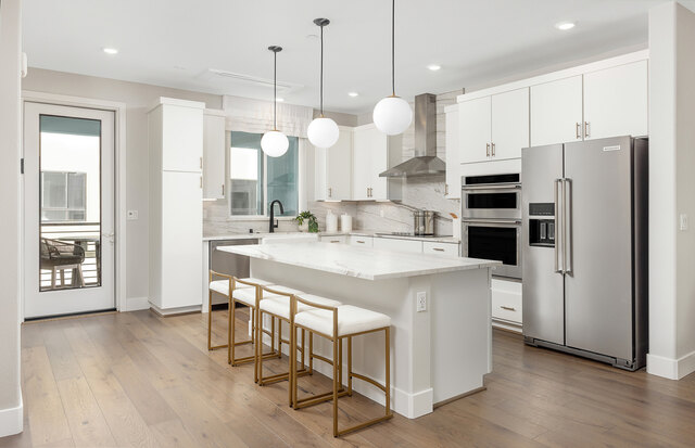 pulte-artimesatsquare-plan5-kitchen-9327b-1920x1240.jpg